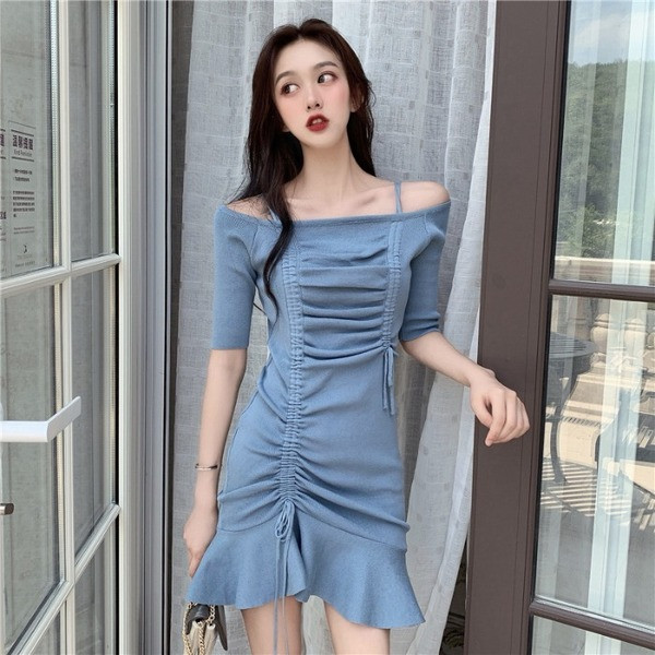 Rochie scurta de dama in doua culori cu cravate