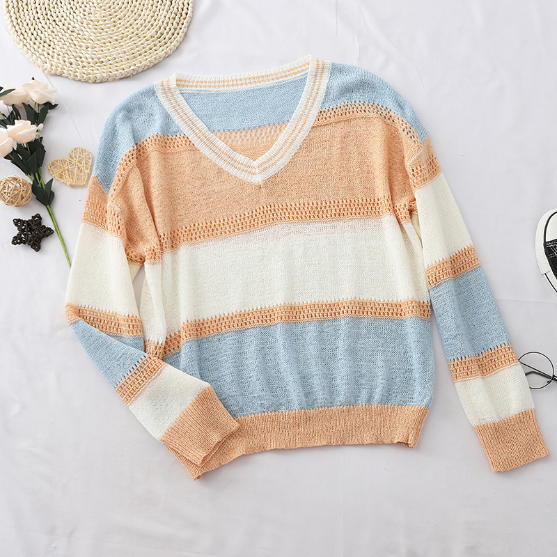 Γυναικεία μπλούζα σε τρία χρώματα με μακρύ μανίκι και V-neck