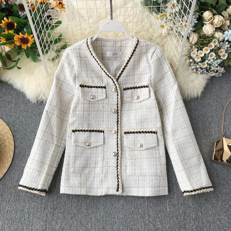 Geaca de dama eleganta cu buzunar si nasturi in alb-negru