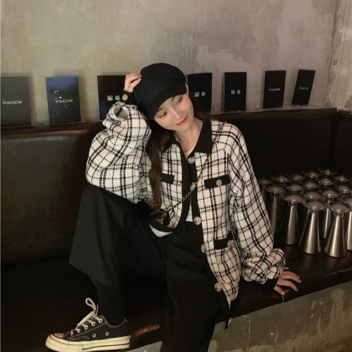 Μοντέρνο γυναικείο καρό παλιό