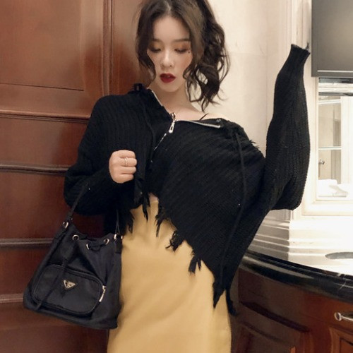 Vesta moderna de dama in doua culori cu fermoar