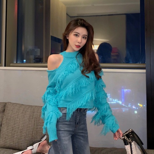 Pulover de dama modern in doua culori cu umerii goi