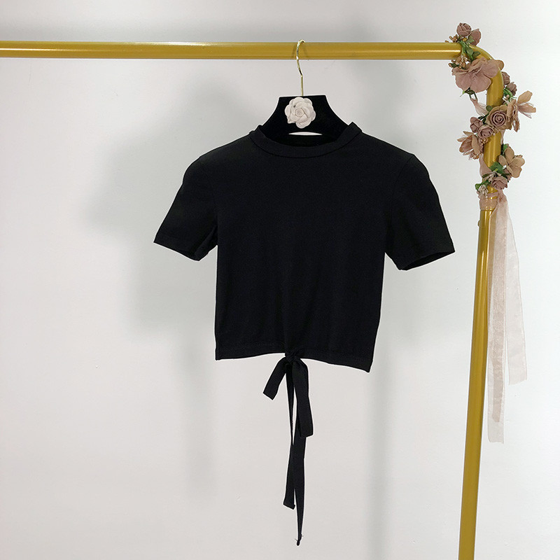 Bluză de damă scurtă, cu mâneci scurte și cravate - două culori