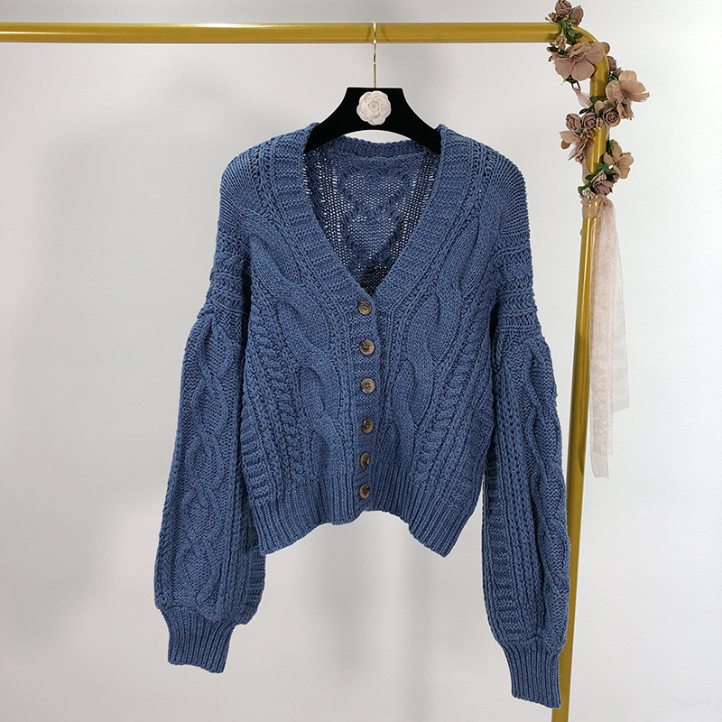 Cardigan scurt de damă cu decolteu spitz în mov și albastru