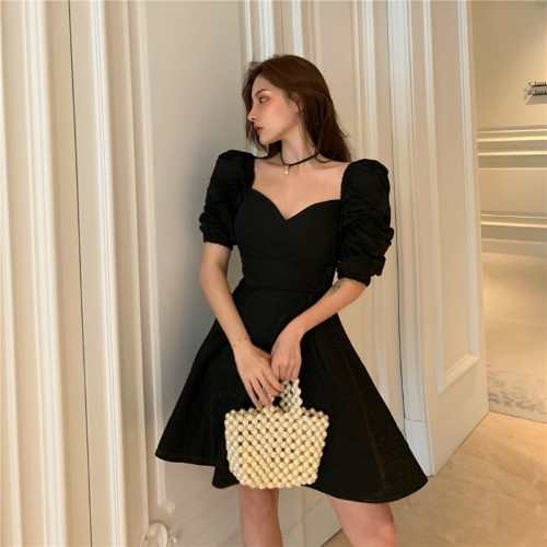 Rochie moderna de dama alb-negru - model croiat