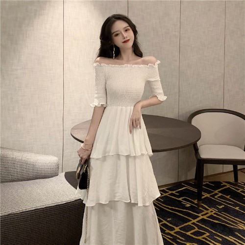 Rochie modernă de damă în două culori cu mâneci căzute