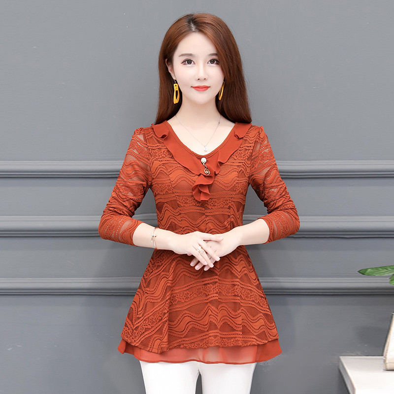 Bluză de damă modernă în trei culori cu dantelă și decolteu în V