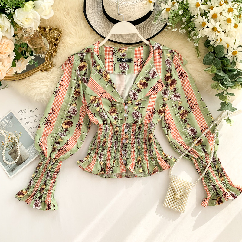 Καθημερινή γυναικεία μπλούζα με μακριά μανίκια και κουμπιά