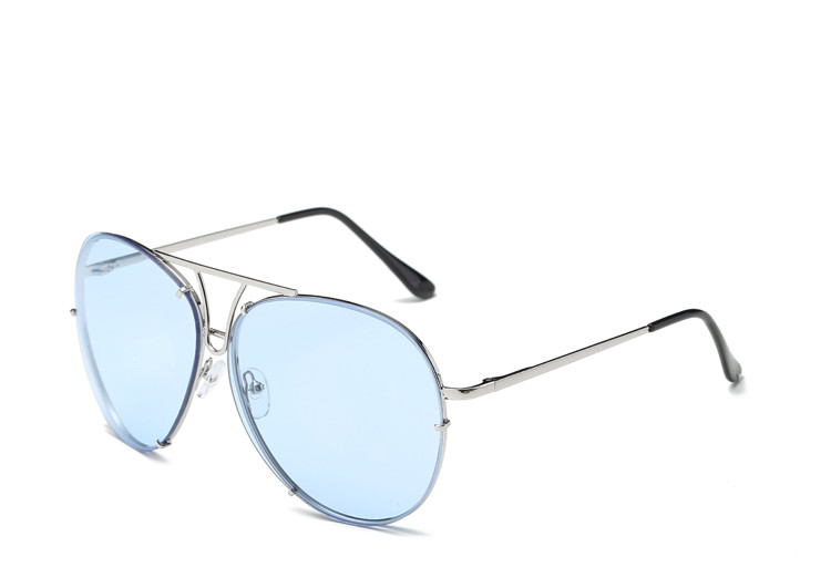 Модерни дамски очила с кръгла форма в няколко цвята