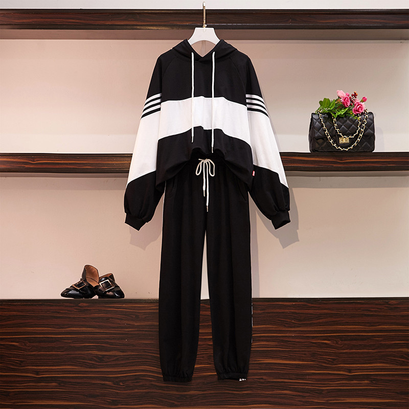 Αθλητικό γυναικείο σετ  δύο τεμαχίων σε μαύρο και πράσινο χρώμα μεγέθη μέχρι 4XL