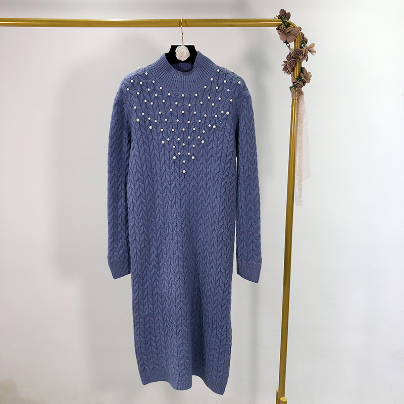 Rochie lunga tricotata cu decor - perle in trei culori