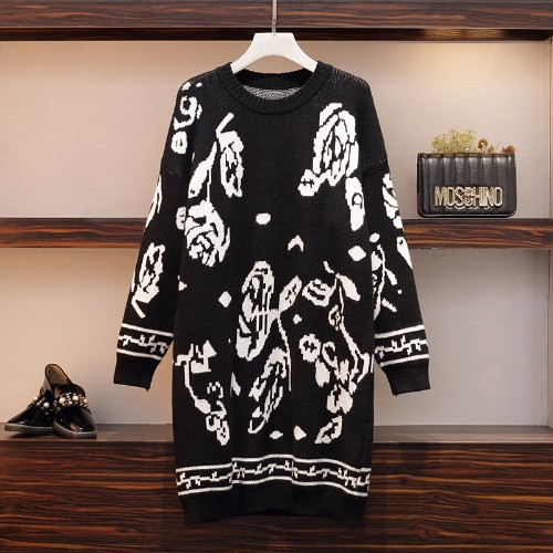 Rochie de iarna de dama cu model floral in negru cu marimi pana la 5XL