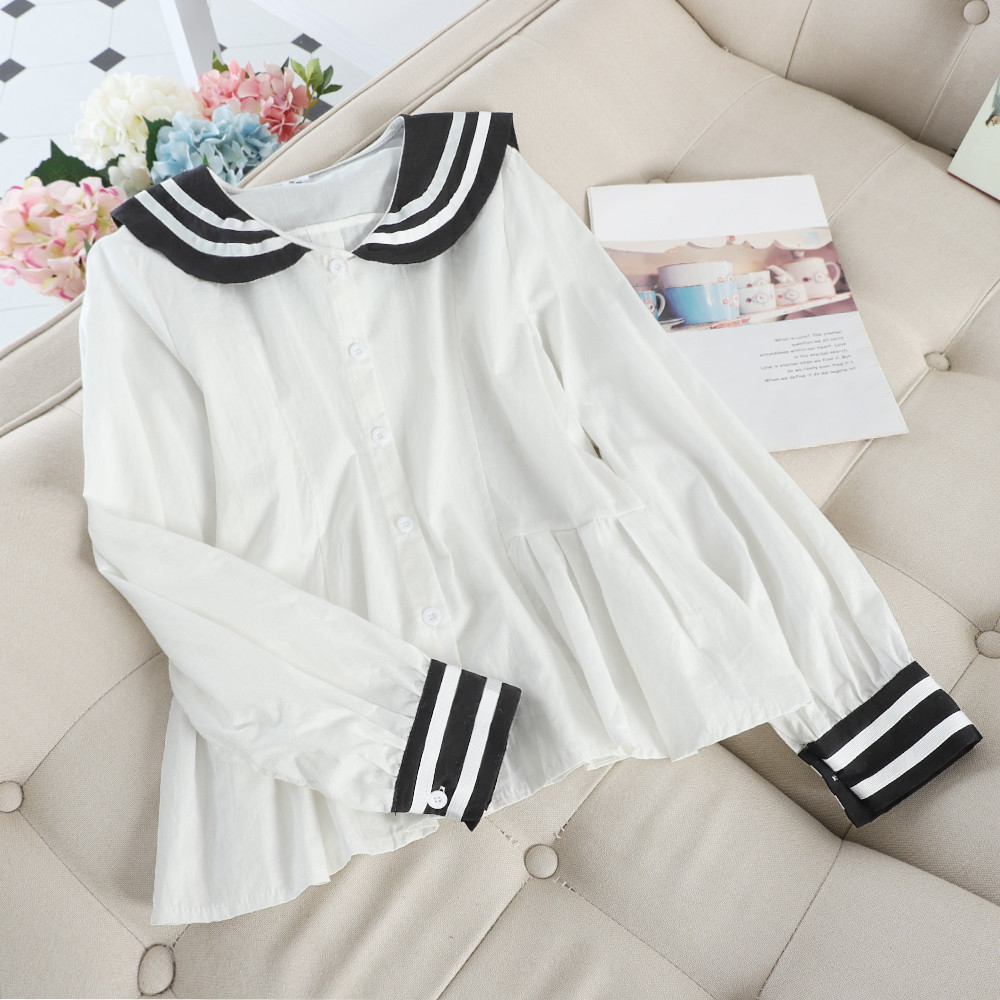 Cămașă casual de damă în alb și negru cu nasturi