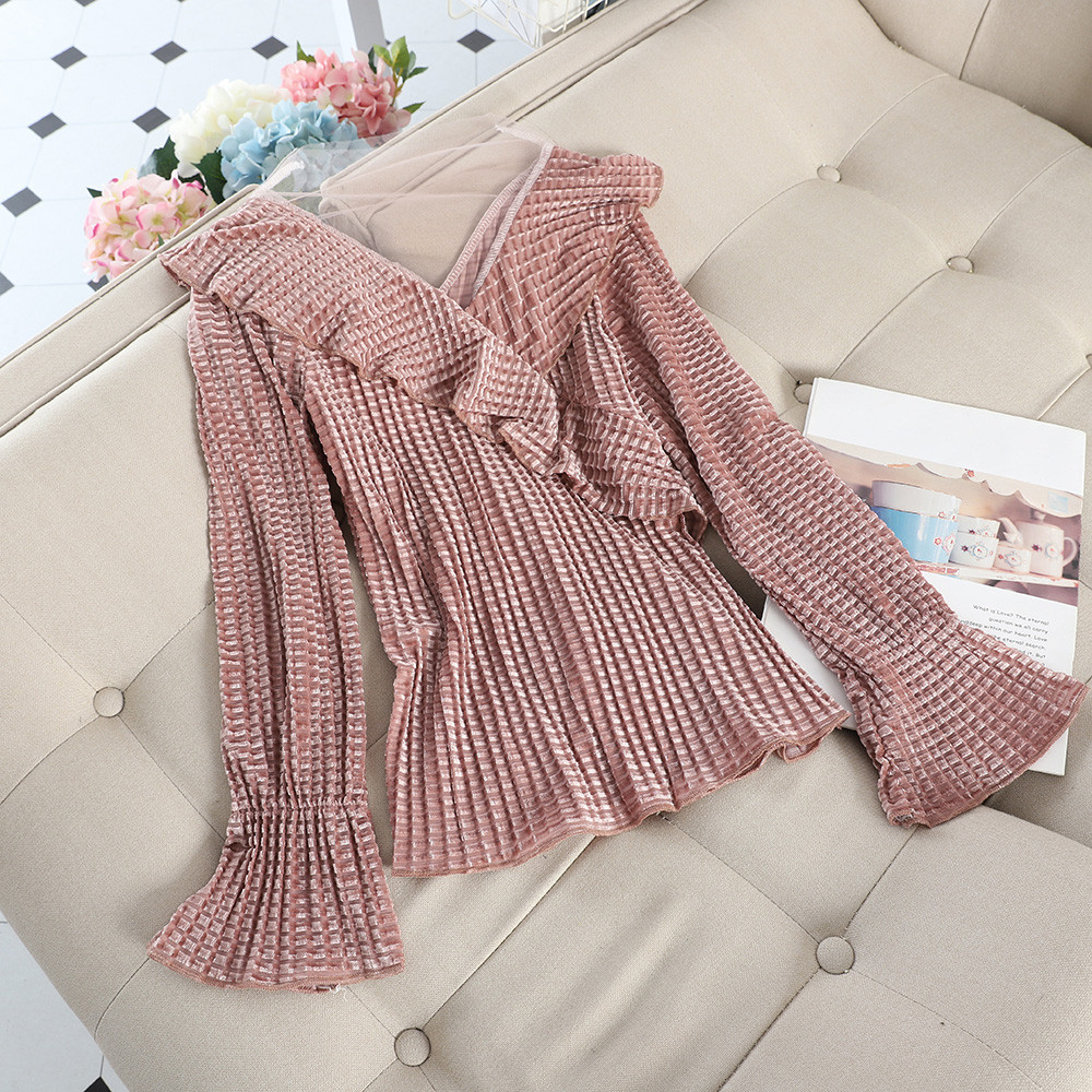 Bluză casual de damă, în trei culori, cu decolteu adânc