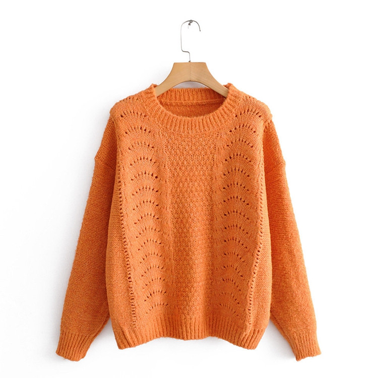 Pulover de dama in patru culori cu decolteu oval si maneci lungi