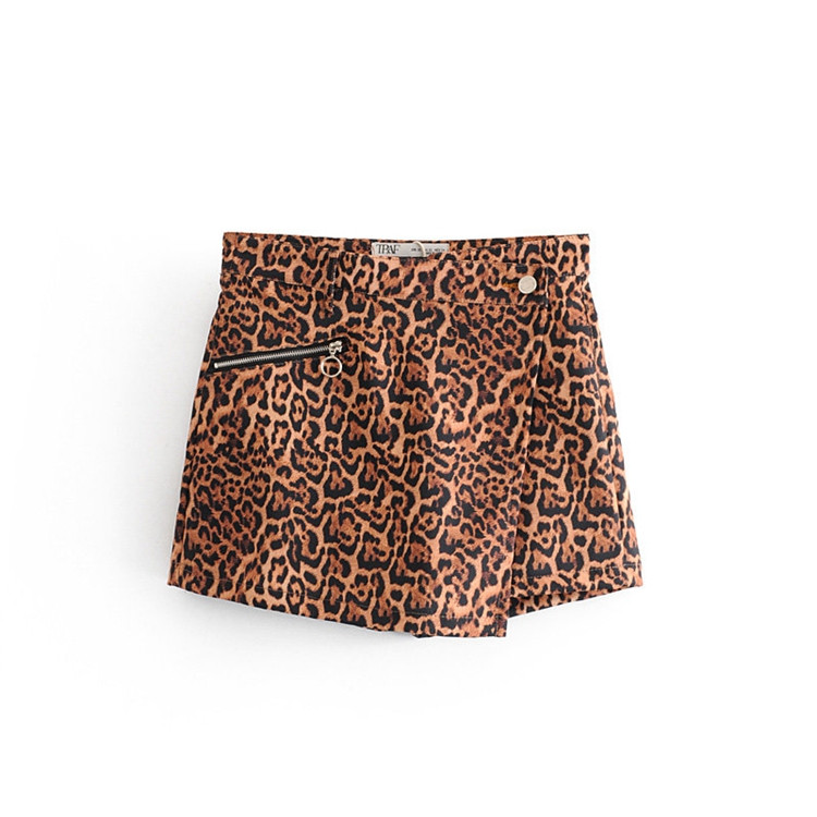 Fusta-pantaloni scurti asimetrici cu animal print