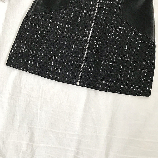 Fusta de dama actuala in doua culori cu fermoar si talie inalta