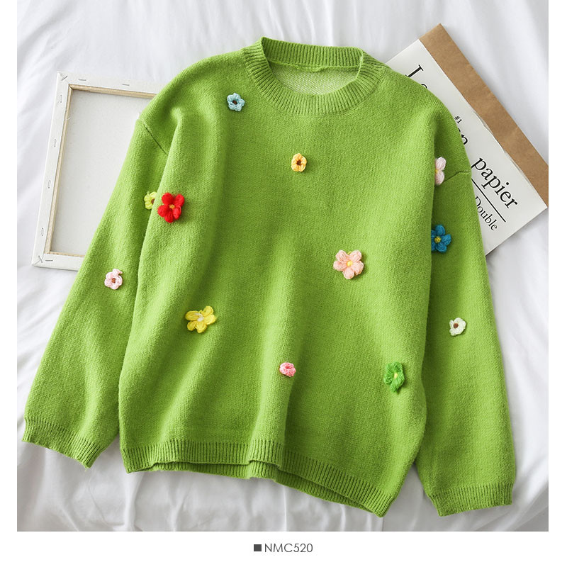 Bluză de damă modernă în cinci culori cu elemente 3D