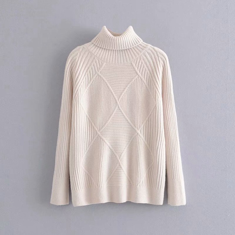 Плътен дамски пуловер с поло яка и дълъг ръкав в три цвята