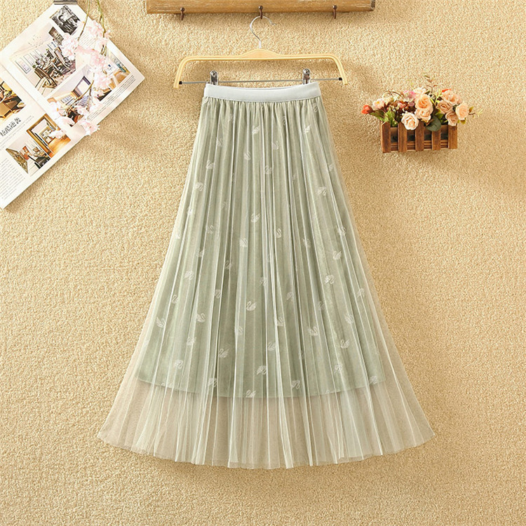 Fusta de dama actuala din catifea in patru culori cu tul