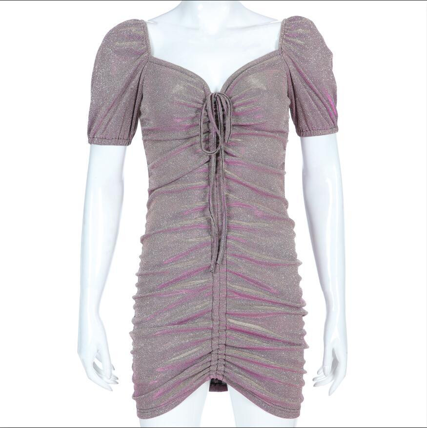 Női modern ruhamodell rövid ujjal