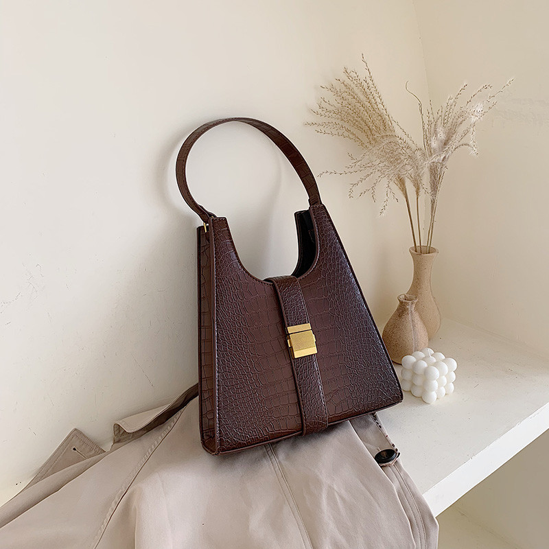 Κομψή, οικολογική δερμάτινη τσάντα σε τέσσερα χρώματα