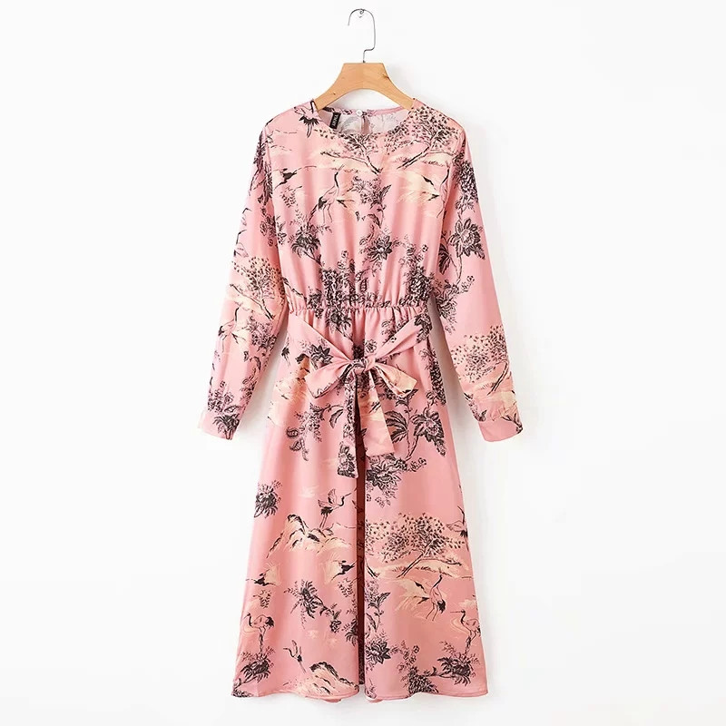 Rochie de dama cu talie elastica si aplicatie colorata