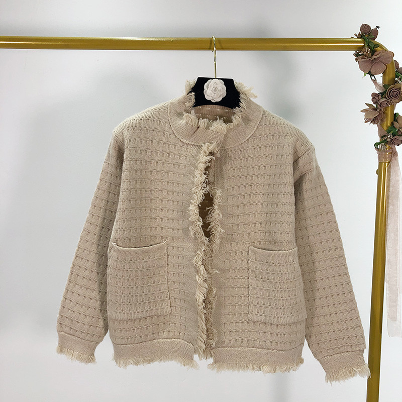 Cardigan de dama cu nasturi si franjuri in trei culori