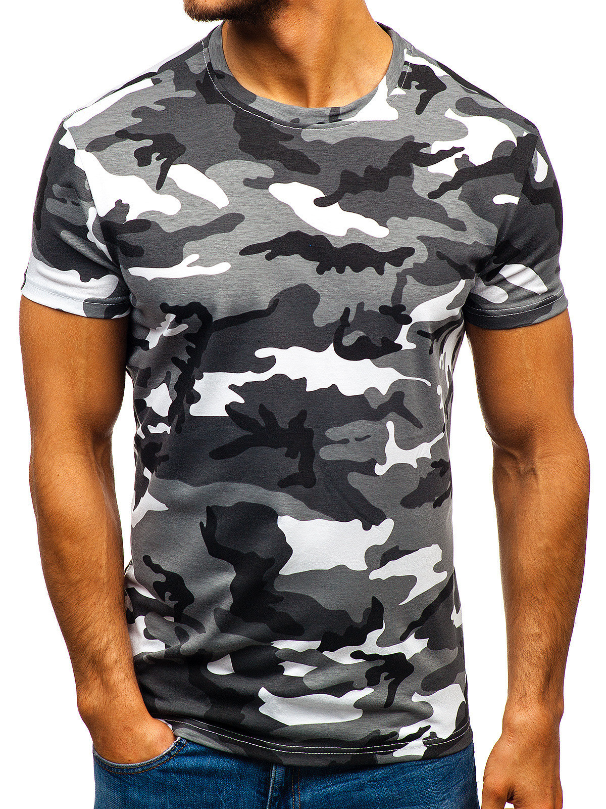 Tricou casual barbatesc cu maneci scurte si model de camuflaj