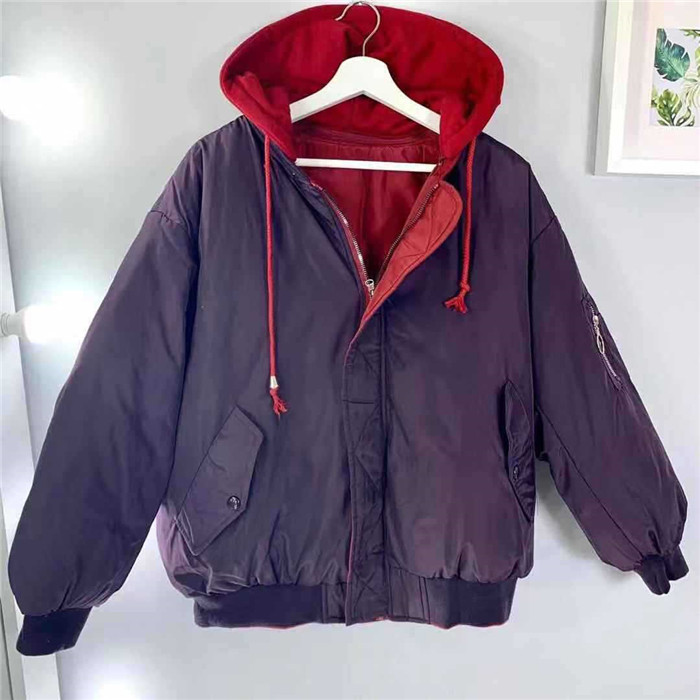 Μοντέρνο γυναικείο κοντό μπουφάν σε διάφορα χρώματα