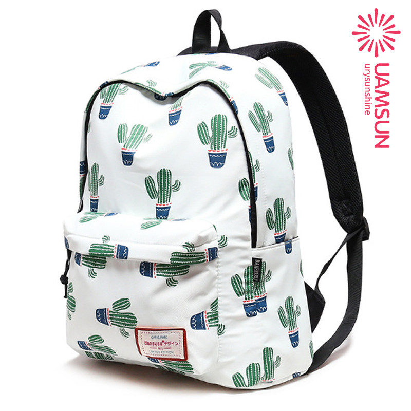 Καθημερινό παιδικό σακίδιο σε λευκό χρώμα