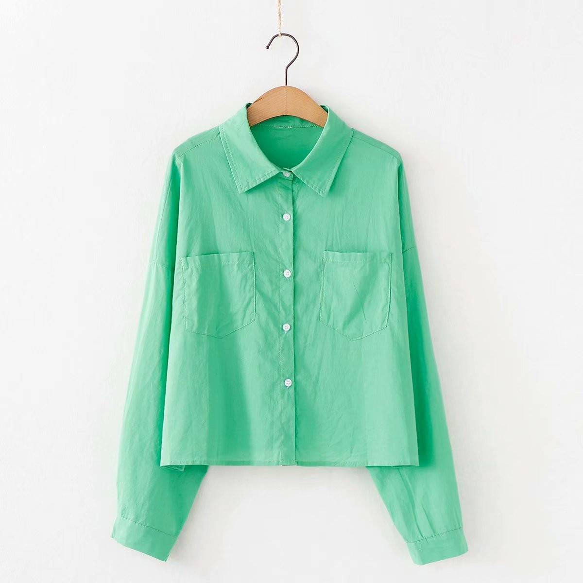 Νέο μοντέλο γυναικείο πουκάμισο με τσέπες σε λευκό, πράσινο και πορτοκαλί χρώμα