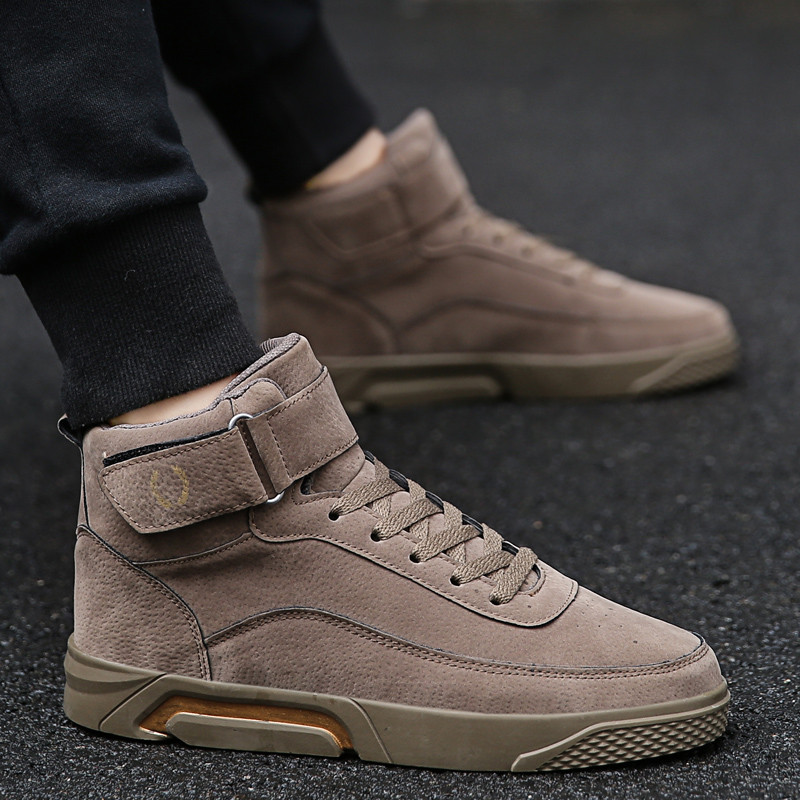 Adidasi moderni pentru barbati in trei culori cu talpa plata si sireturi