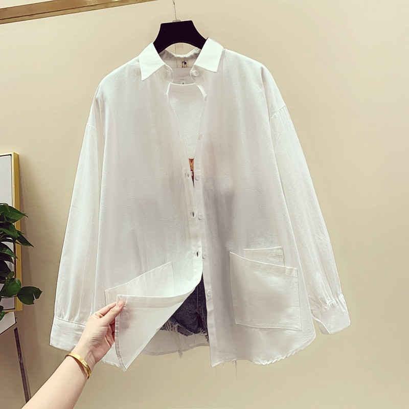 Cămașă modernă de damă cu guler clasic în alb, albastru, galben și verde