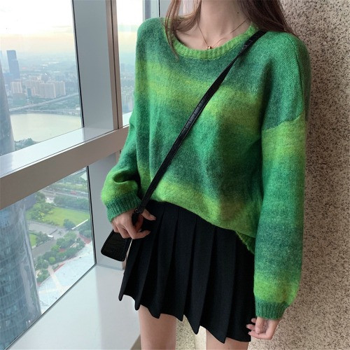 Női csíkos pulóver irizáló színekben