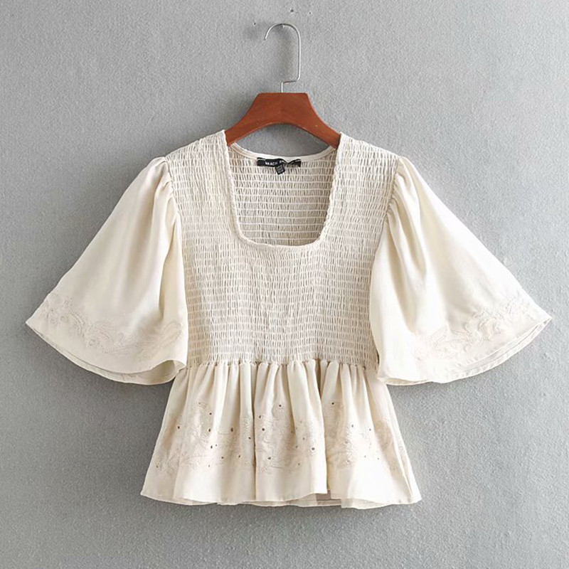 Γυναικεία μπλούζα με φαρδιά μανίκια, με τετράγωνο λαιμόκοψη σε κόκκινο και λευκό χρώμα