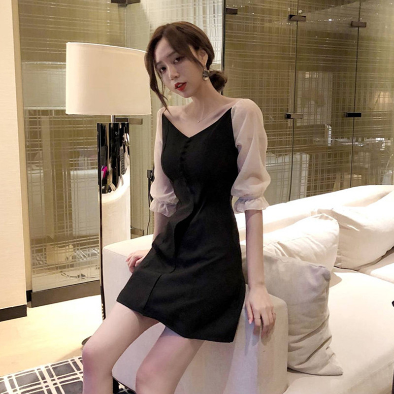 Rochie actuală de damă în negru cu mâneci 3/4