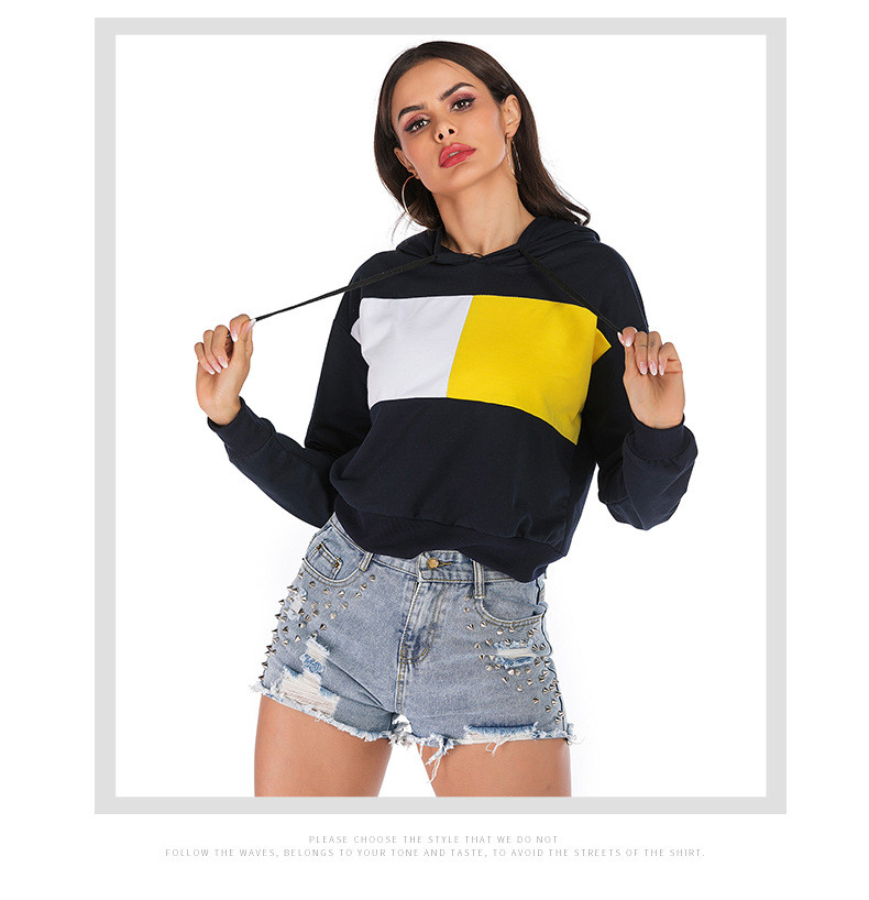 Μοντέρνο γυναικείο φούτερ με κορδόνια και κουκούλα σε μαύρο χρώμα