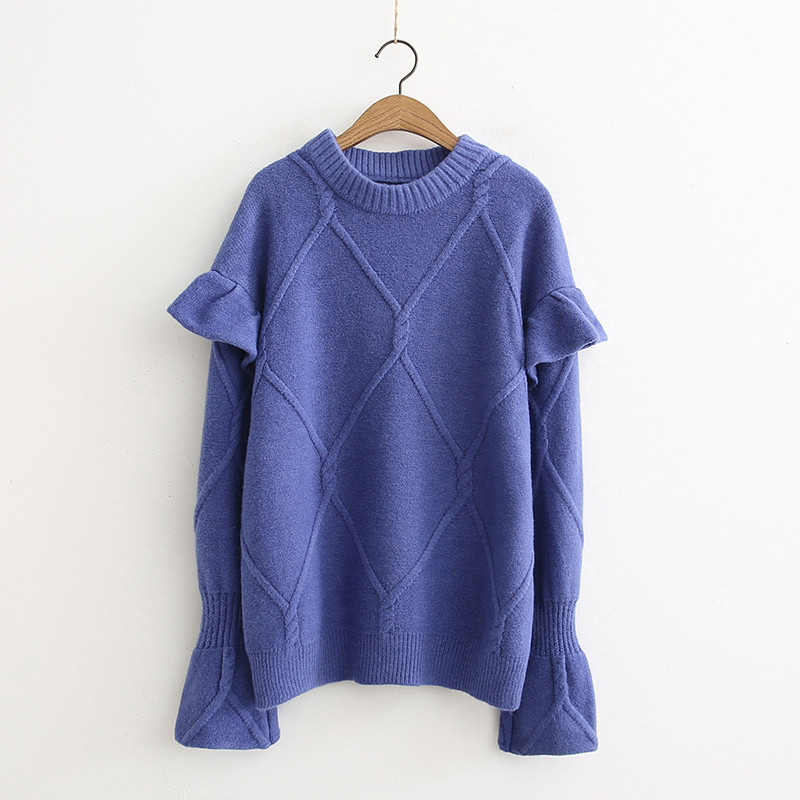 Pulover de damă modern în alb, albastru-maro și roz