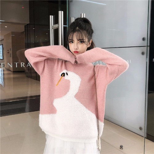 Pulover de dama cu aplicatie in doua culori