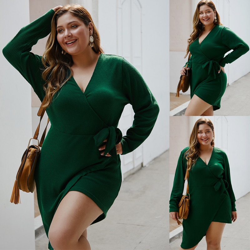 Ασύμμετρο γυναικείο φόρεμα σε πράσινο χρώμα