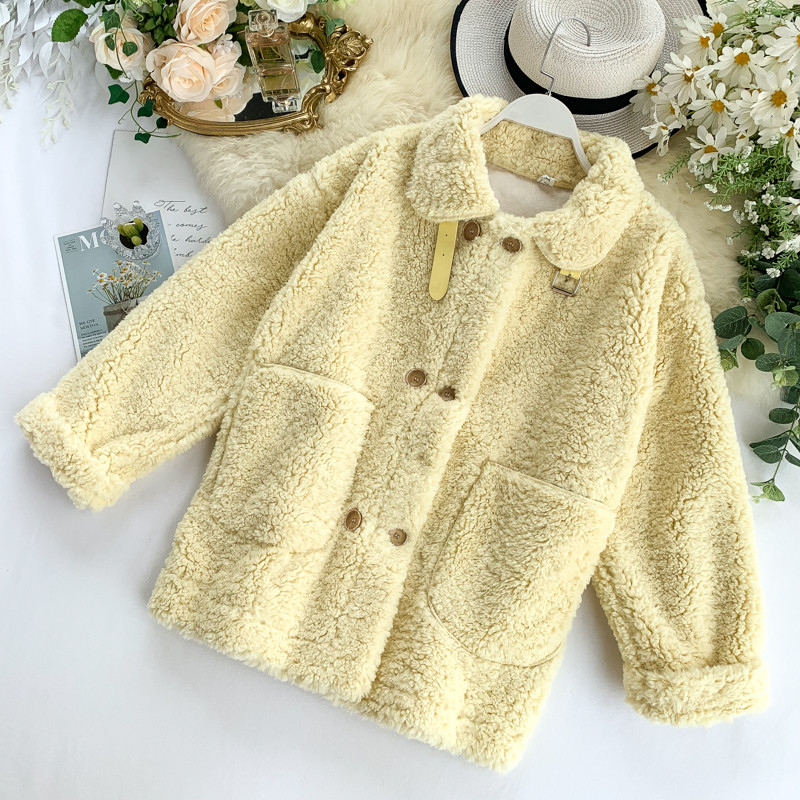 Palton de dama modern cu buzunar si nasturi in patru culori