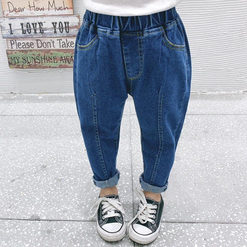 Modern, kék színű, zsebes gyerekfarmer lányoknak