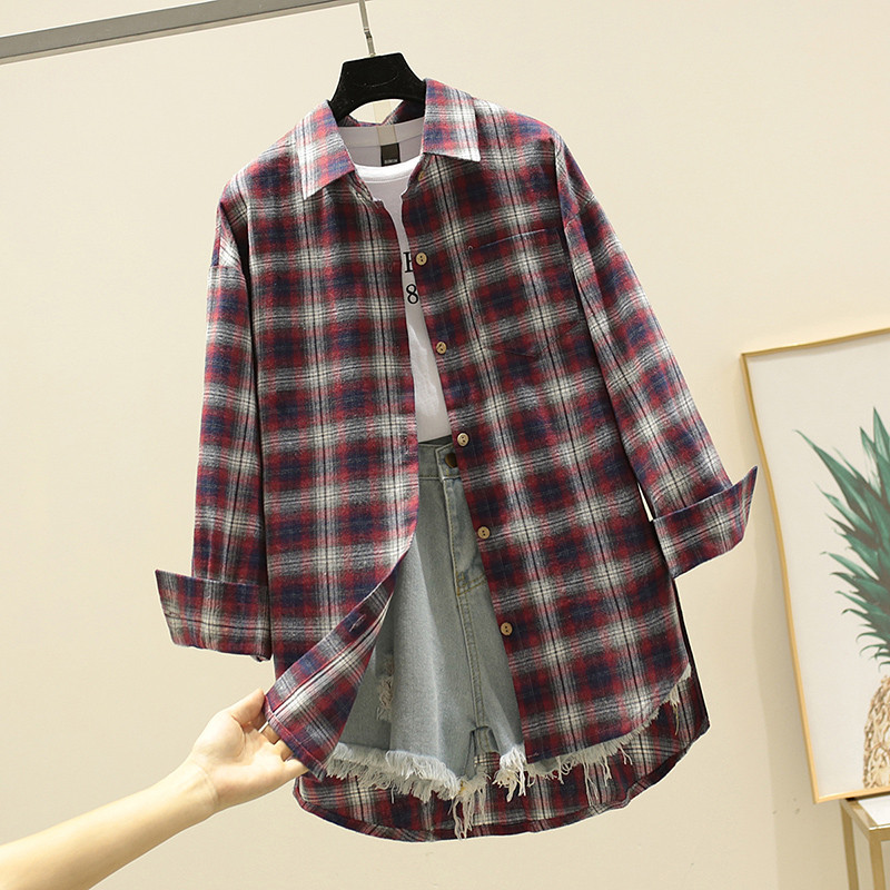 Cămașă în carouri de damă cu guler clasic în roșu, albastru și maro