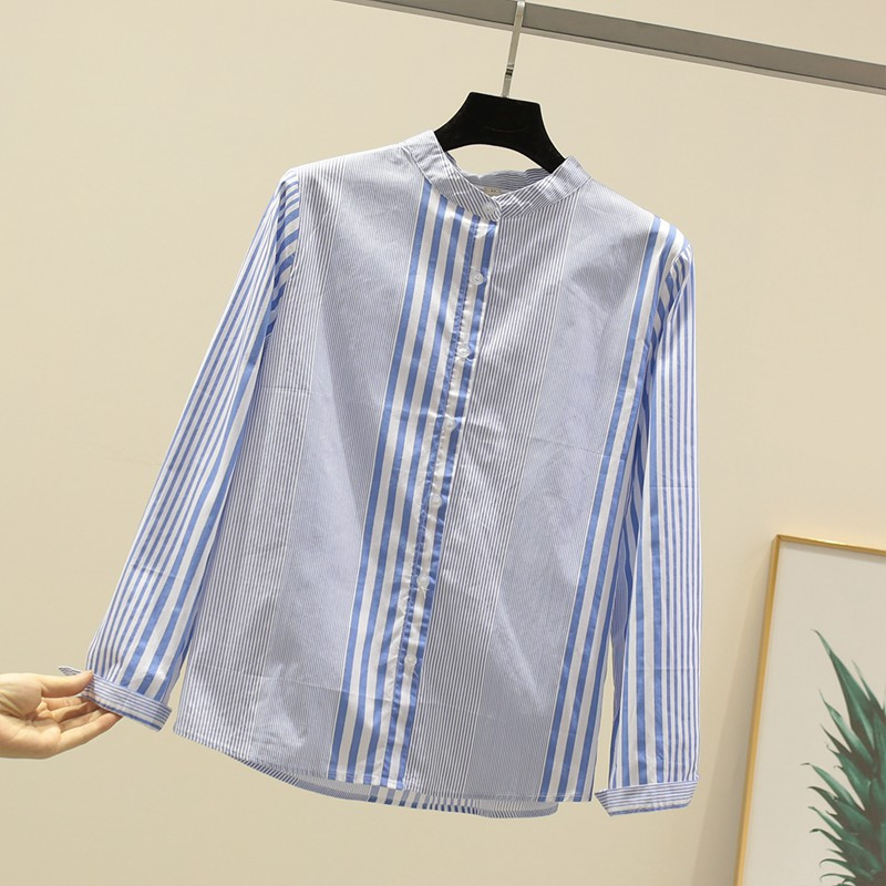 Modern női ing alacsony gallérral, két színben