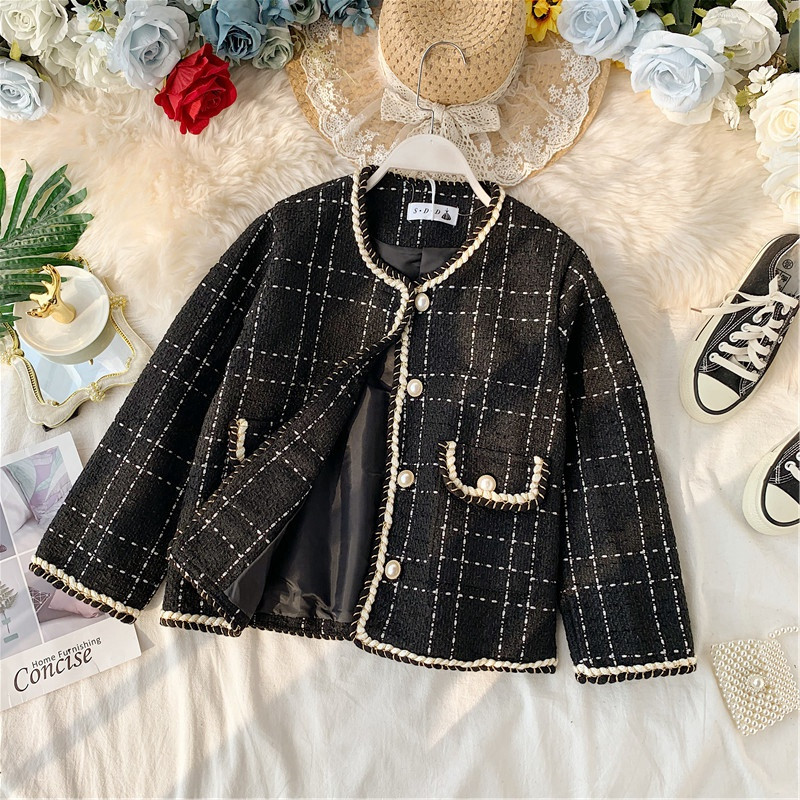 Geaca de dama moderna model scurt cu buzunare alb-negru