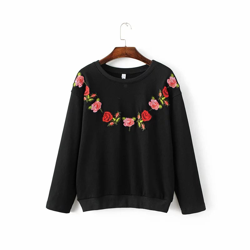 Bluza de dama cu broderie colorata alb-negru