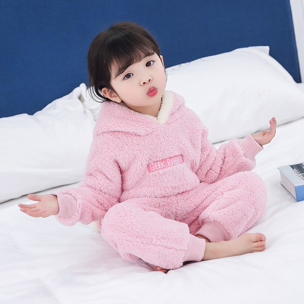 Pijamale pentru fete pentru copii in roz si gri cu element 3D