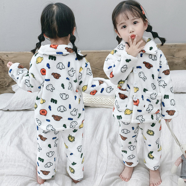 Детска пижама в бял цвят от две части за момичета