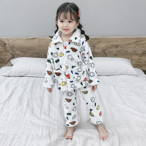 Παιδική πιτζάμα για κορίτσια σε λευκό χρώμα